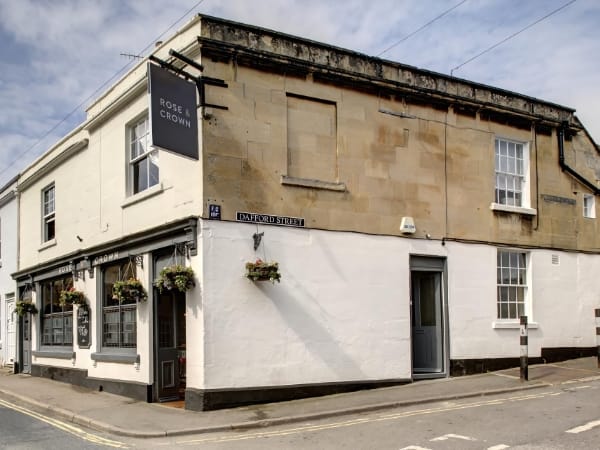 Rose and Crown Bath